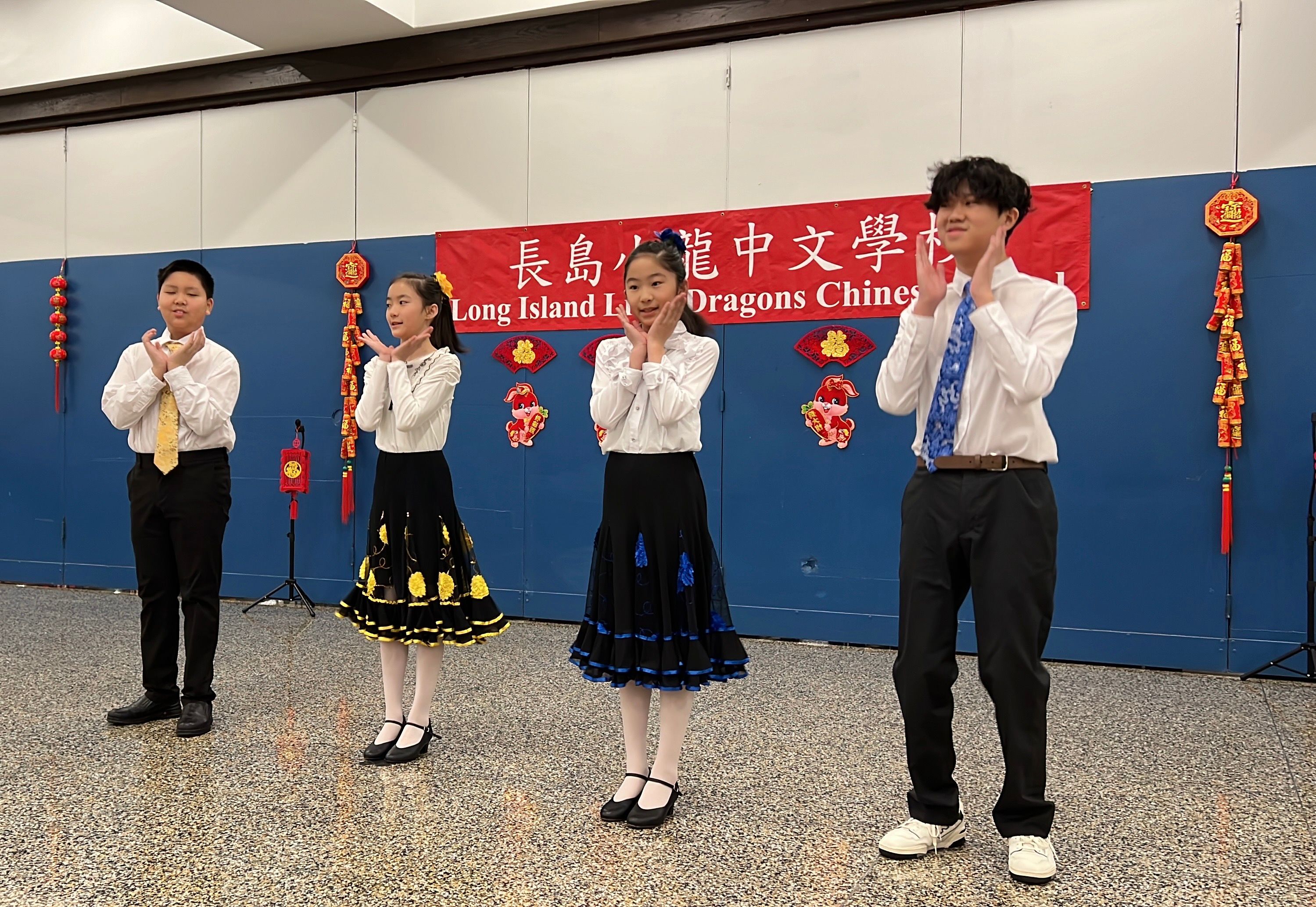 Ａ7 班 : 全程中英文雙語流暢的進行活動主持