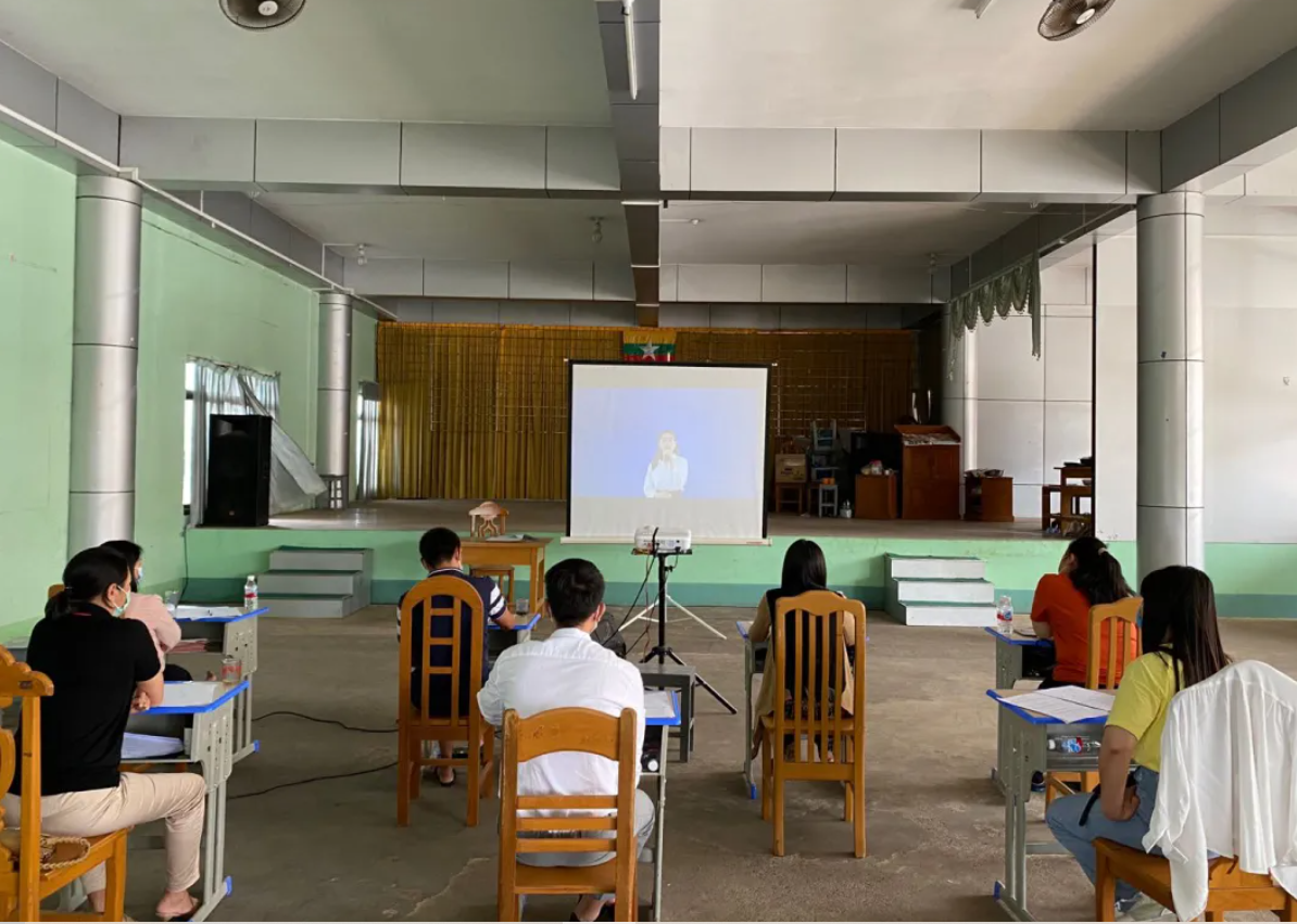緬北果文文教會2021校際線上華語演講比賽，中學組評審現場