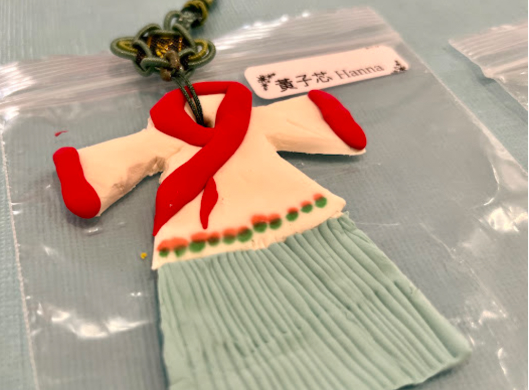 美麗的漢服吊飾，愛不釋手。
