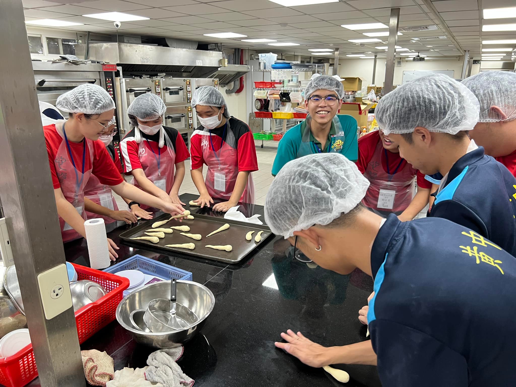 中華大學-製作可頌體驗