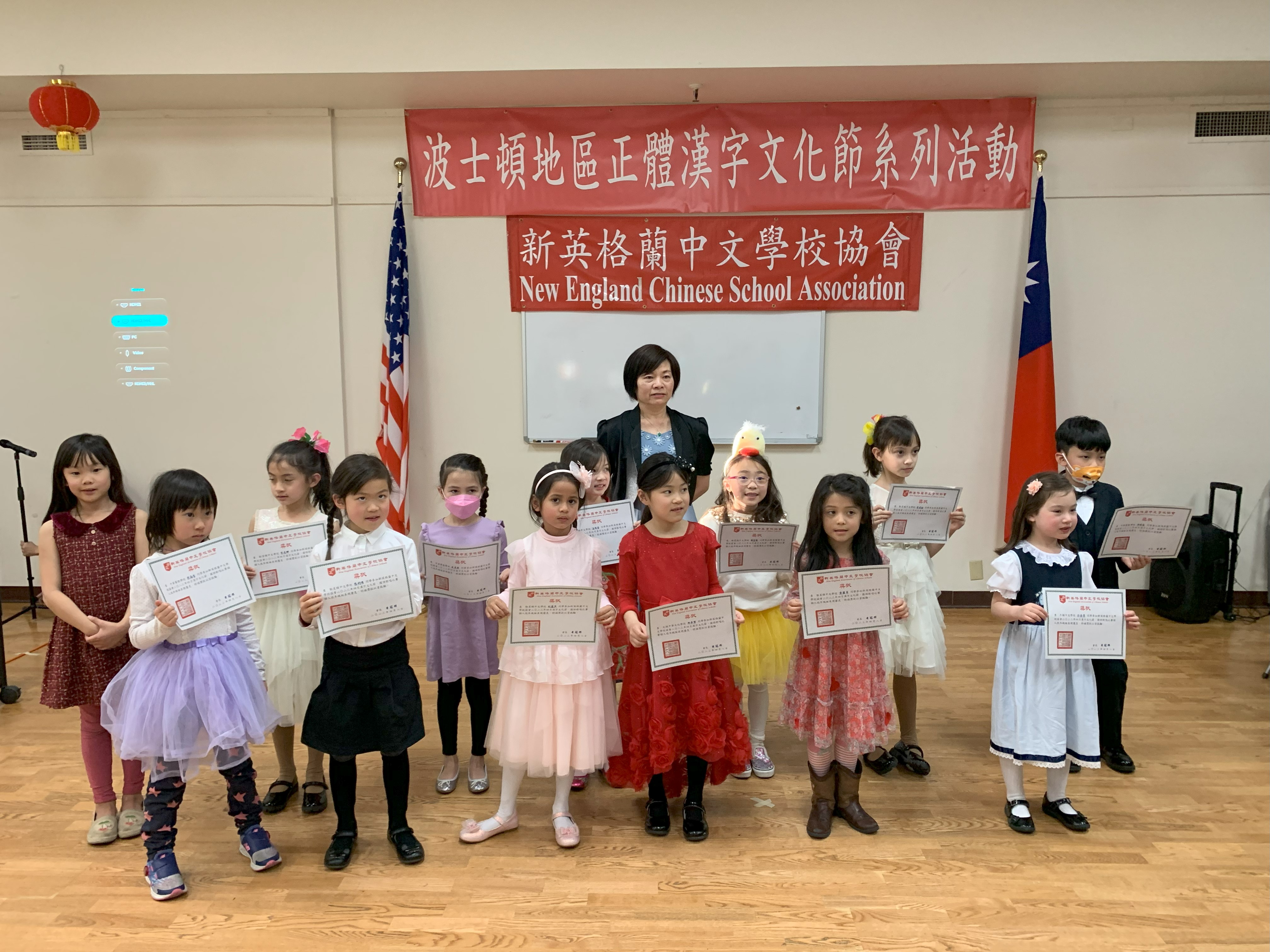 歌唱比賽參賽學生合影