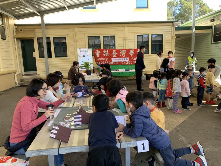學生熱情參與中秋節活動
