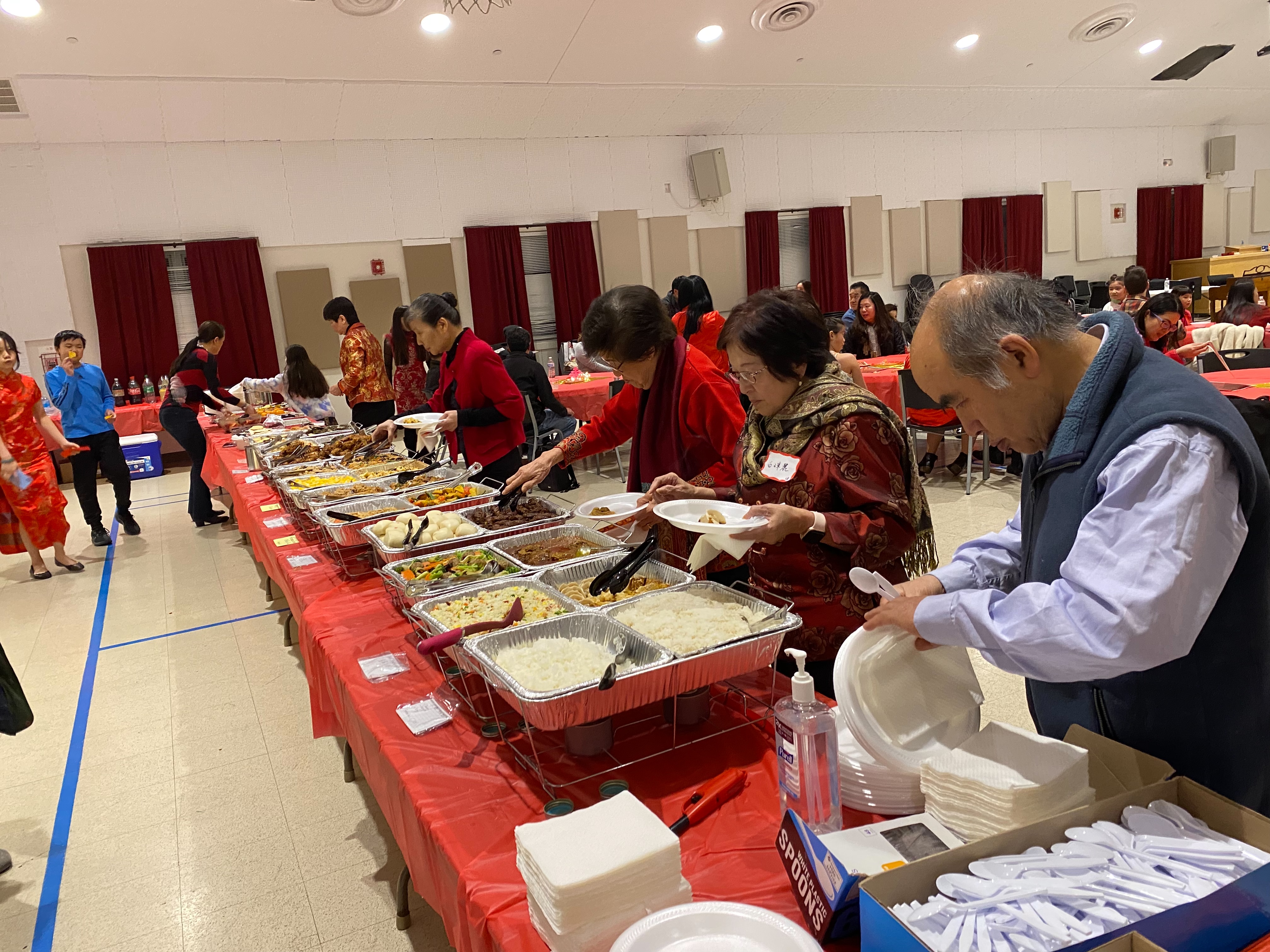 肯州臺灣萊城中文學校賀新年美食