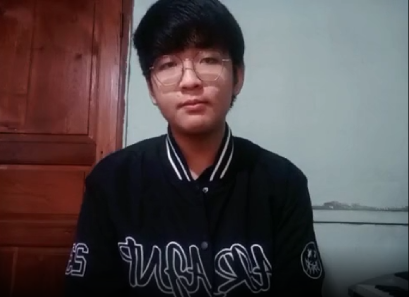 高三班楊本權同學代表全體畢業生發表畢業感言。
