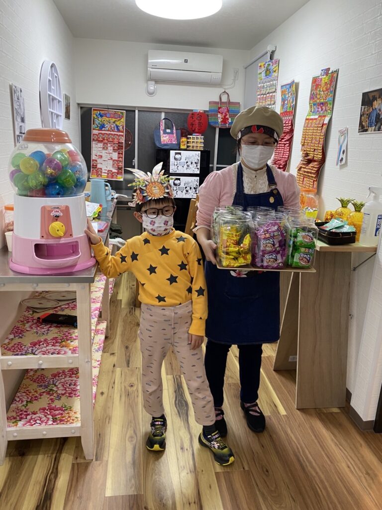 現場也重現臺灣柑仔店的樣貌