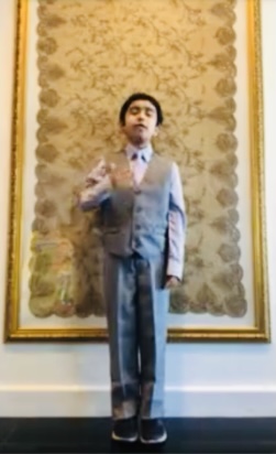 中年級組冠軍周龍龍，以「長大以後做什麼」為題，敘說自己的夢想。