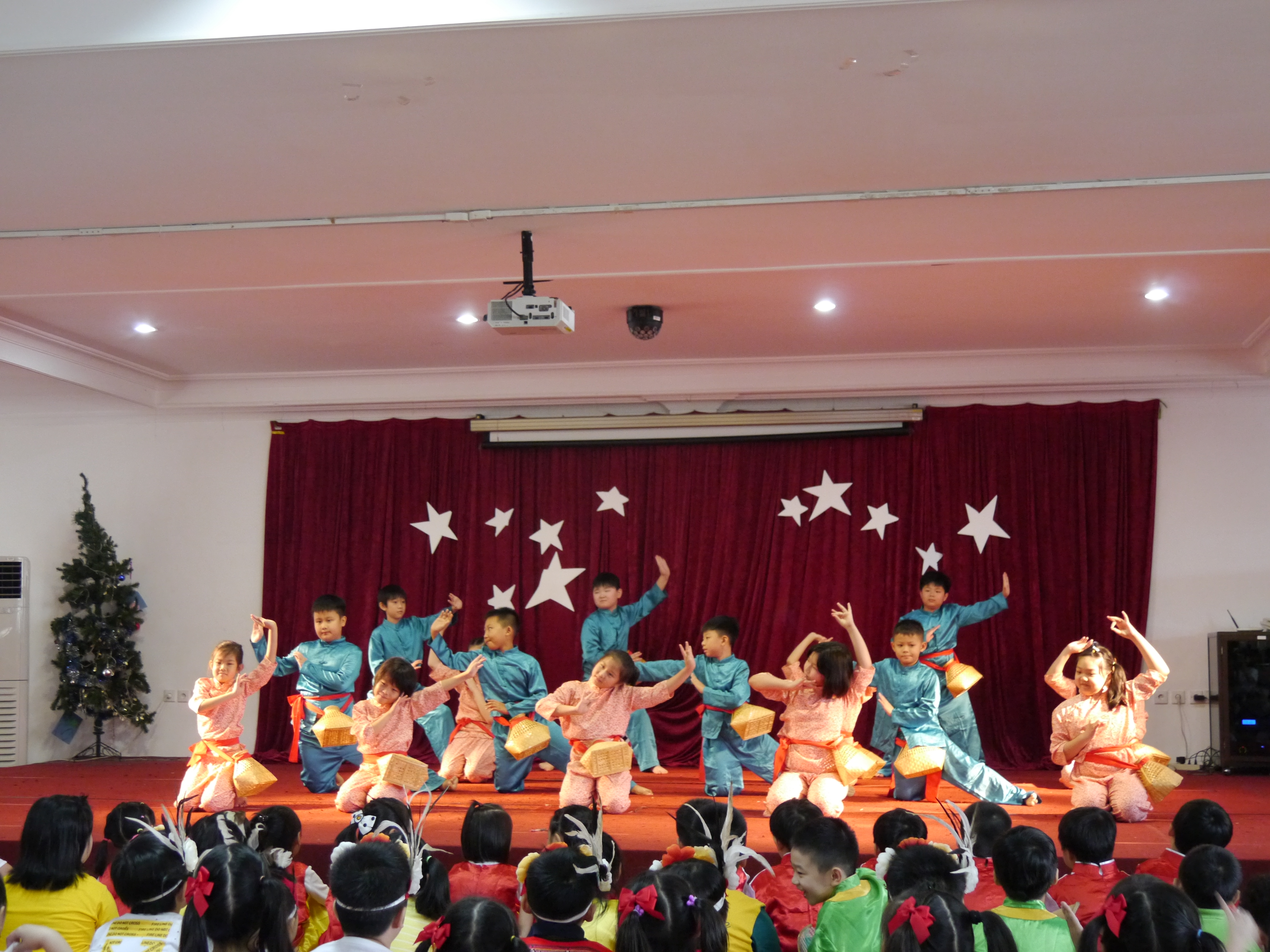 學生表演2