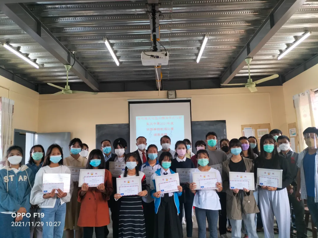 聖光中學高中、初中、國小學生共15人，獲聖光好聲音的殊榮